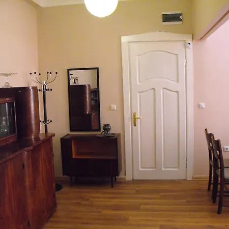 Julia Garden Apartment